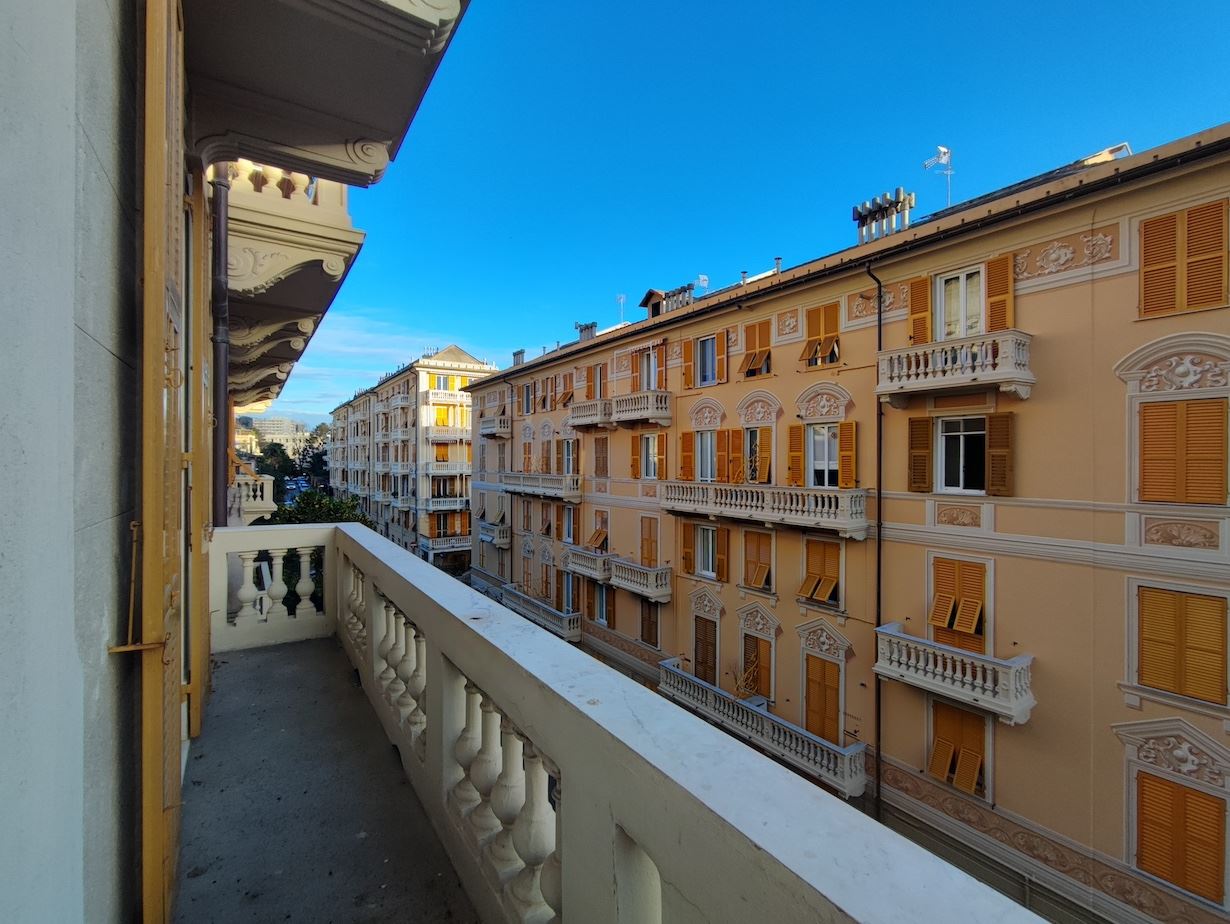 Appartamento Vendita Genova via bettino ricasoli pegli centro
