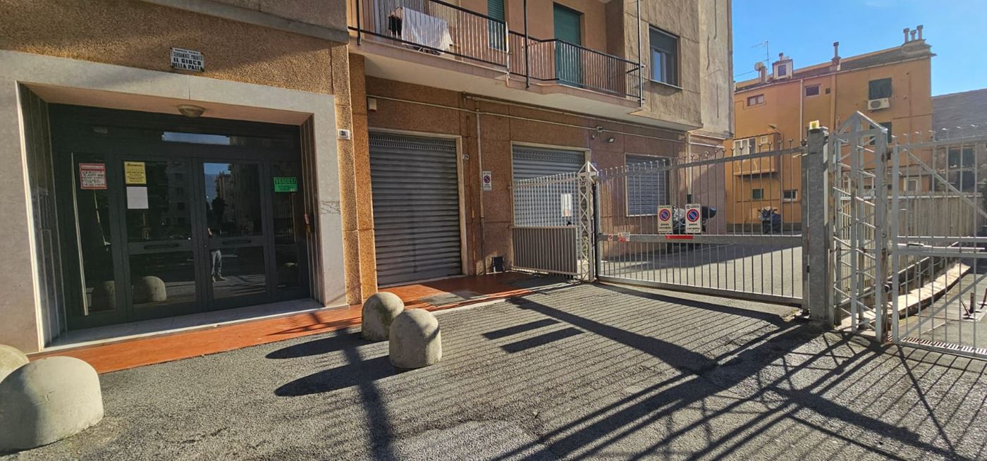 Posto Auto Scoperto Vendita Genova via zuccarello pra