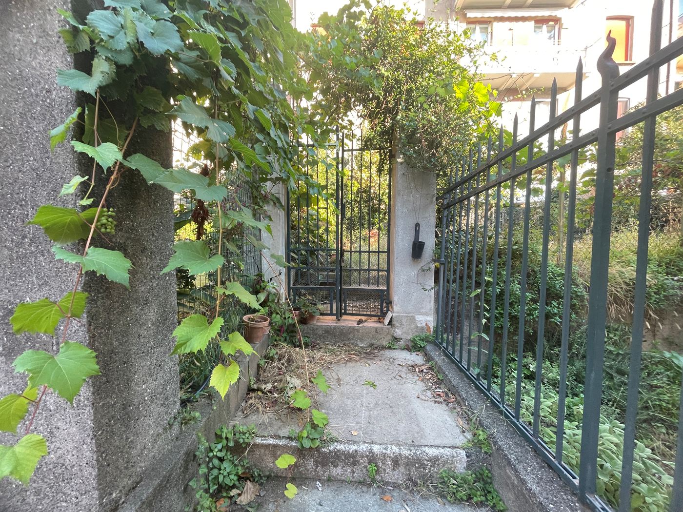 Varie Vendita Genova VIA SABOTINO Pegli centro